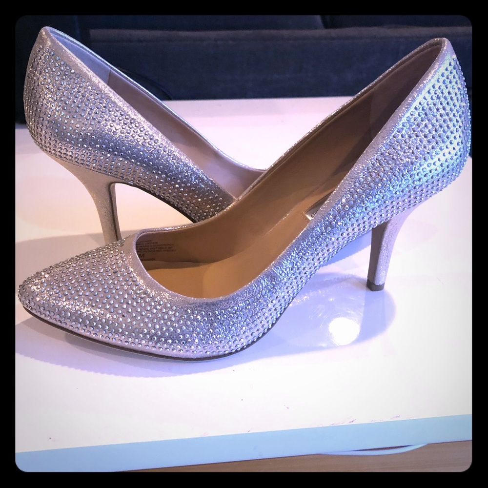 Glittery heels, medium heel height